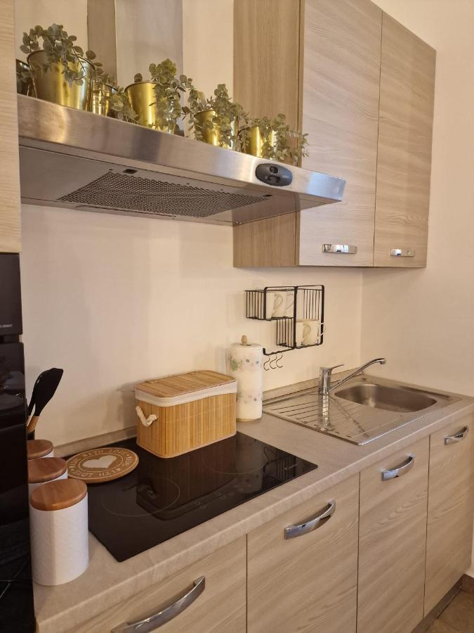 Ferienwohnung Regina Milano In Porta Romana 2 - Sky Tv, Wifi E Breakfast Box Exterior foto