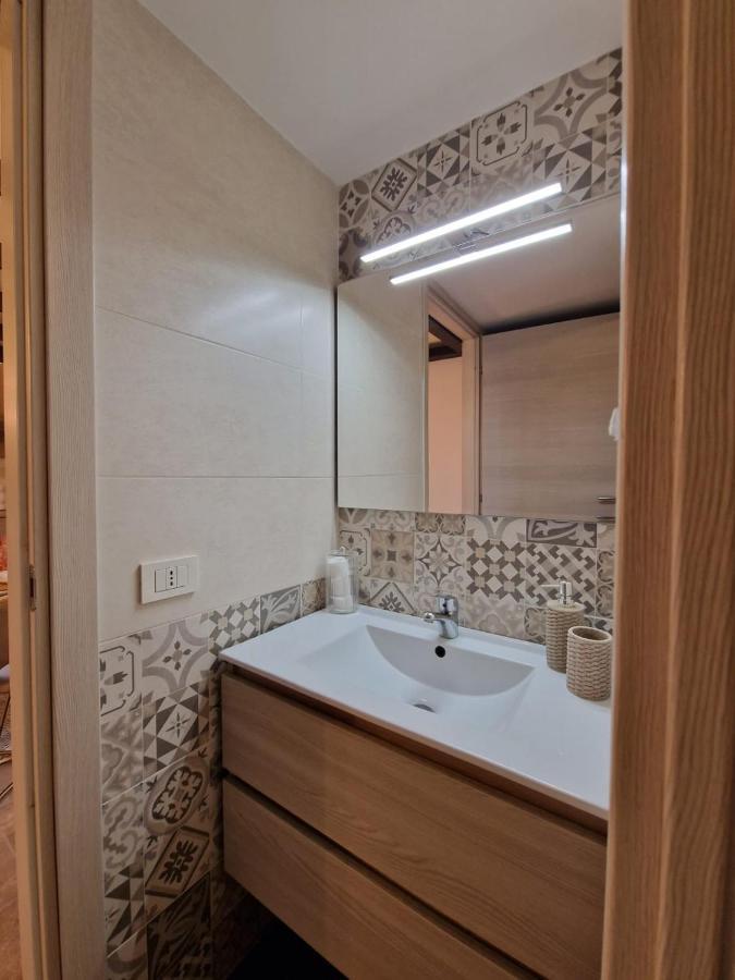 Ferienwohnung Regina Milano In Porta Romana 2 - Sky Tv, Wifi E Breakfast Box Exterior foto