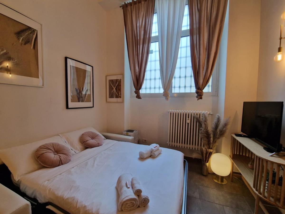 Ferienwohnung Regina Milano In Porta Romana 2 - Sky Tv, Wifi E Breakfast Box Exterior foto