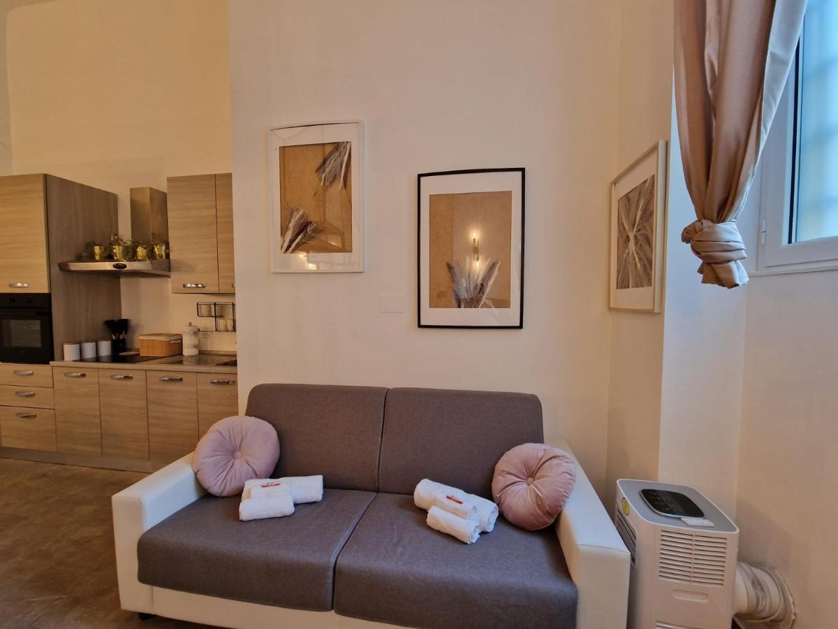 Ferienwohnung Regina Milano In Porta Romana 2 - Sky Tv, Wifi E Breakfast Box Exterior foto