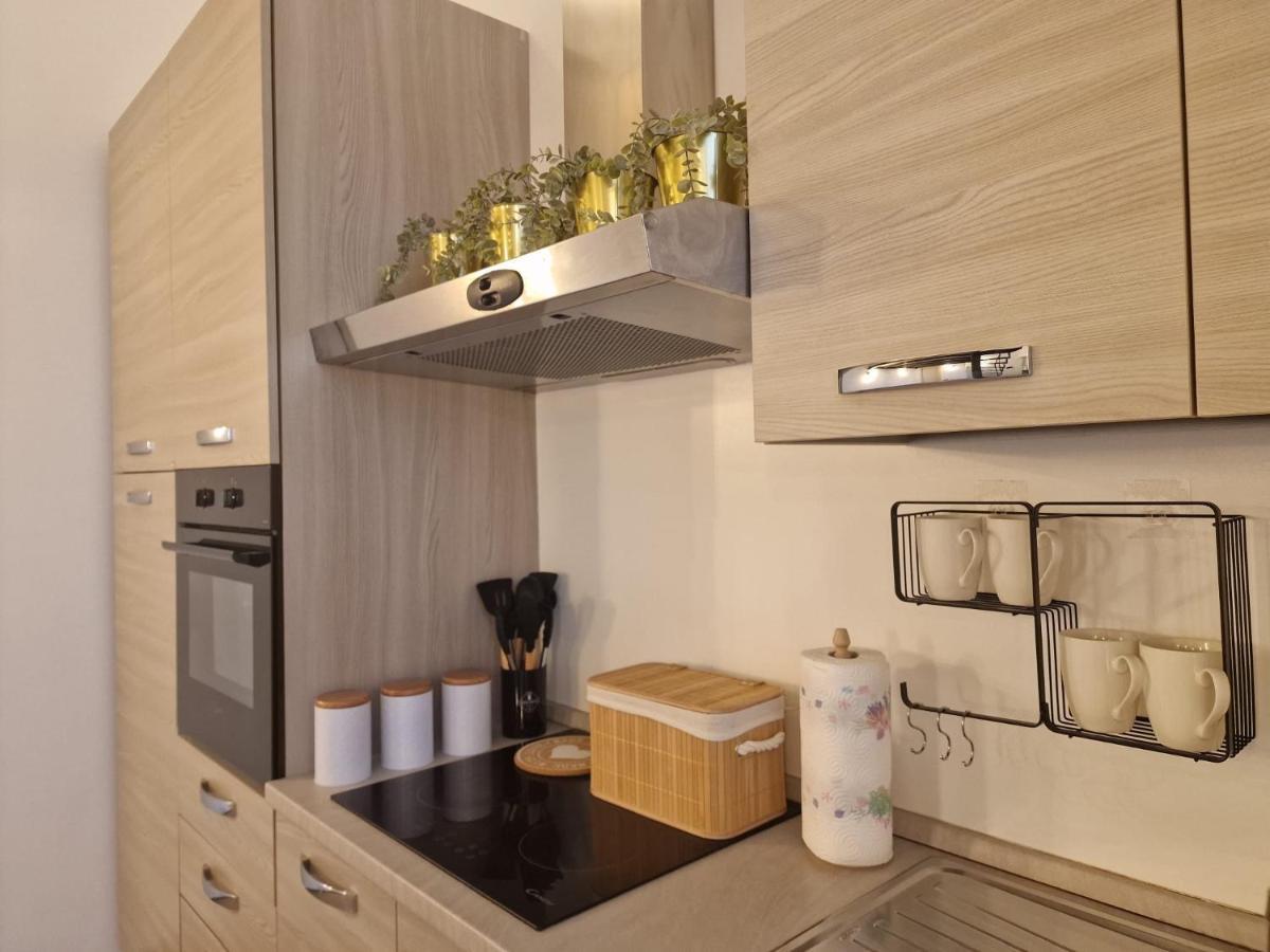 Ferienwohnung Regina Milano In Porta Romana 2 - Sky Tv, Wifi E Breakfast Box Exterior foto