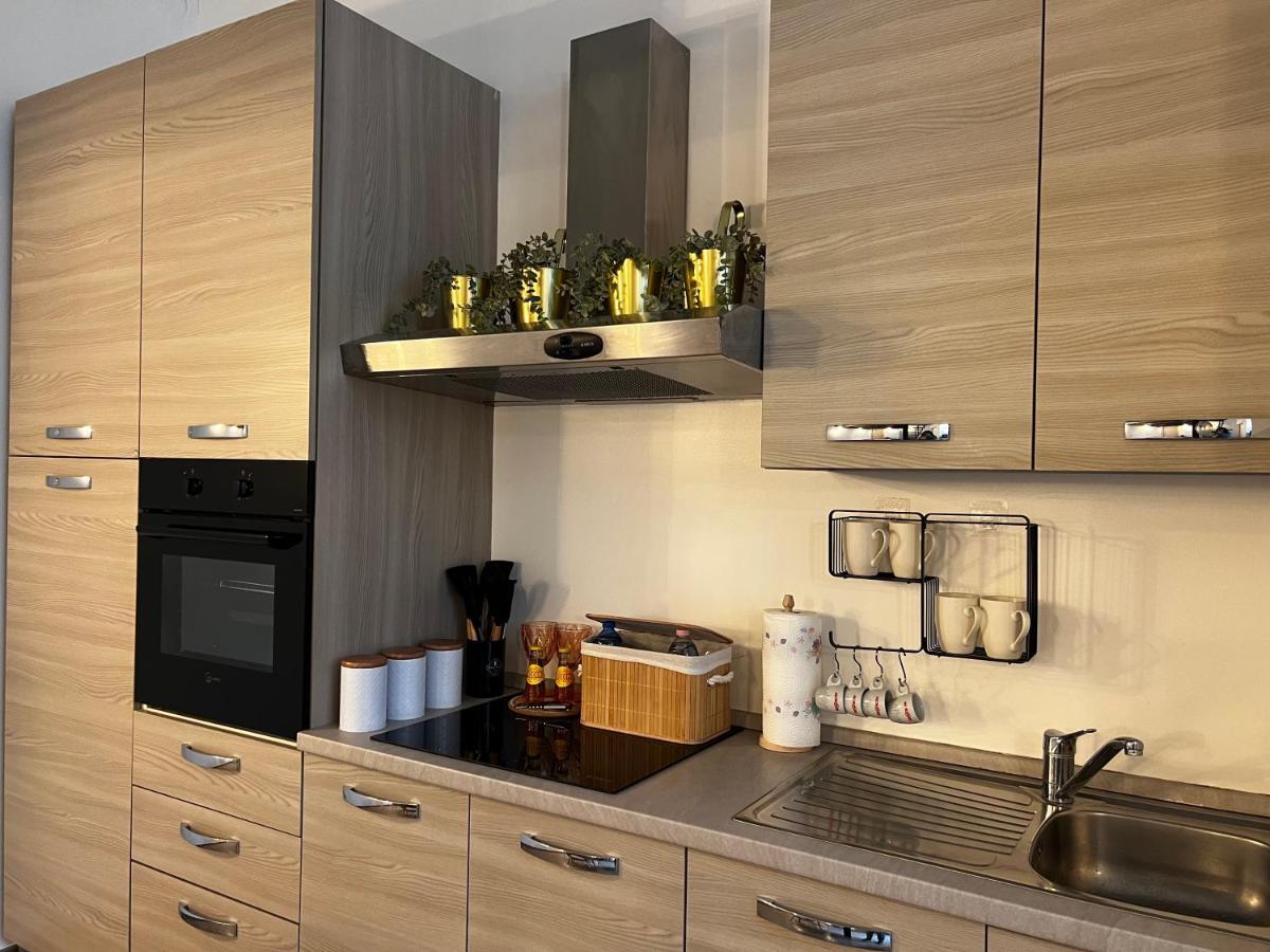 Ferienwohnung Regina Milano In Porta Romana 2 - Sky Tv, Wifi E Breakfast Box Exterior foto