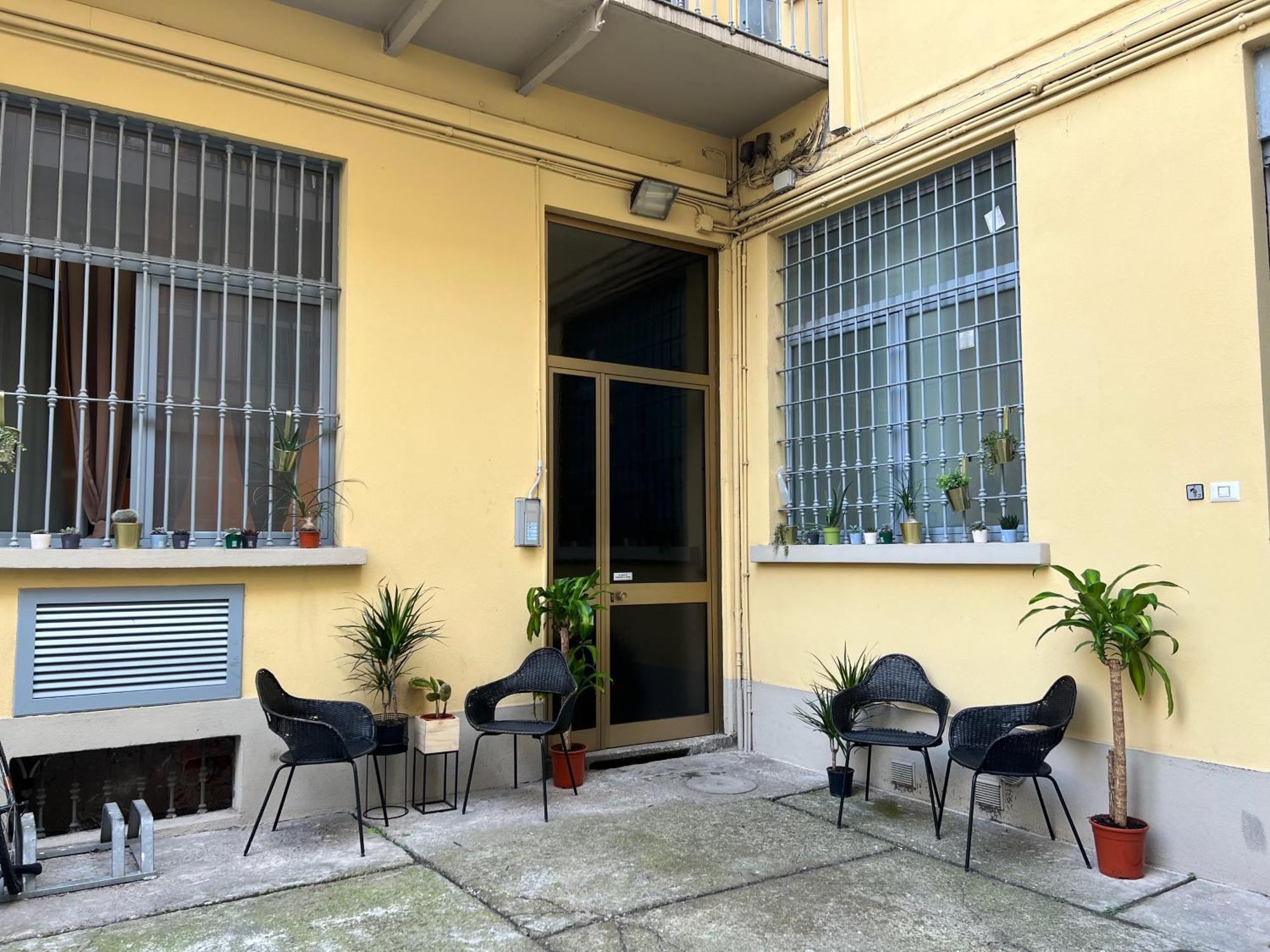 Ferienwohnung Regina Milano In Porta Romana 2 - Sky Tv, Wifi E Breakfast Box Exterior foto